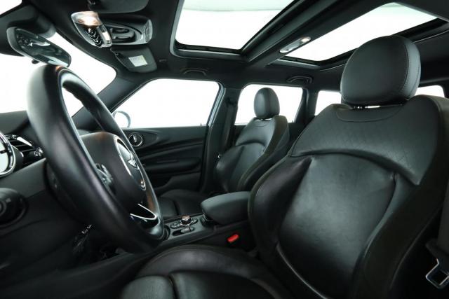 Mini Clubman image 9