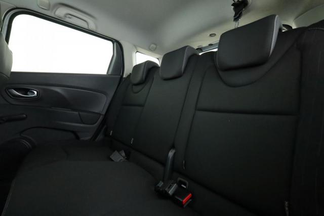 Renault Clio Estate image 7