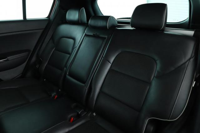 Kia Sportage image 6