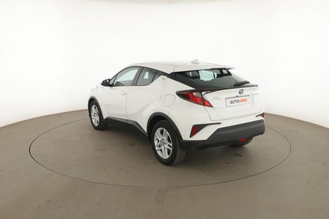 Toyota C-Hr image 9