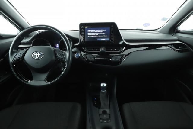 Toyota C-Hr image 7