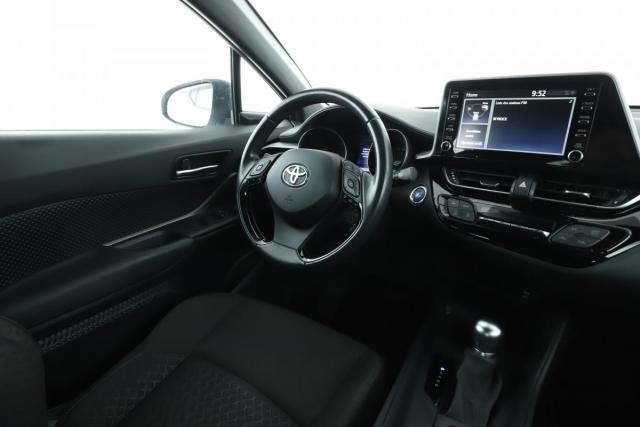 Toyota C-Hr image 5