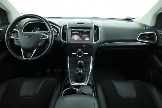 Ford Edge image 1