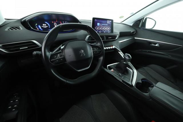 Peugeot 5008 image 4