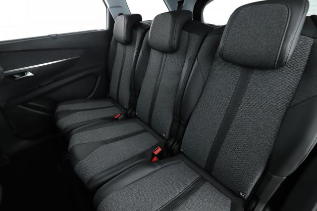 Peugeot 5008 image 6
