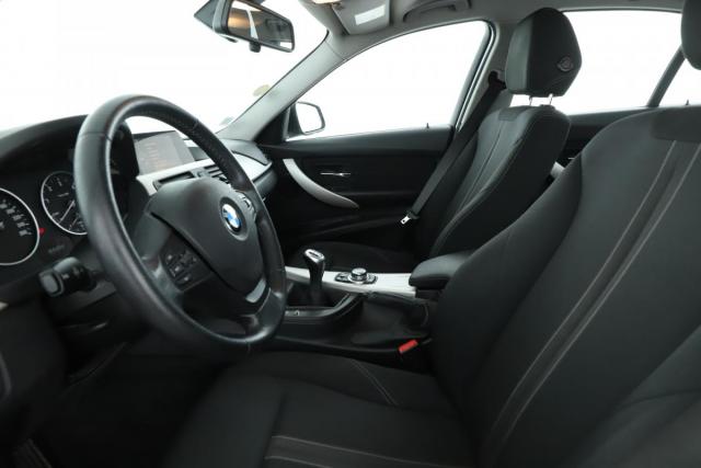 Bmw Série 3 image 9
