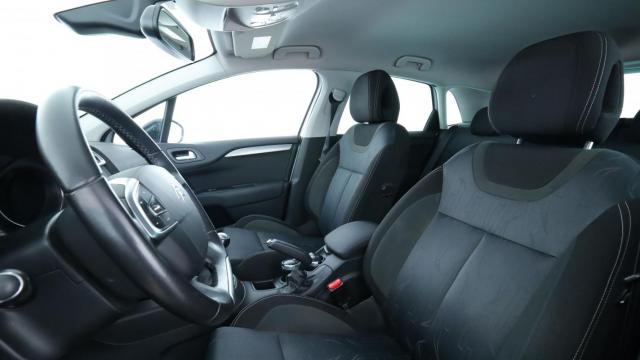 Citroen C4 image 3