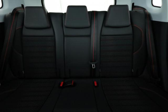 Peugeot 2008 image 9