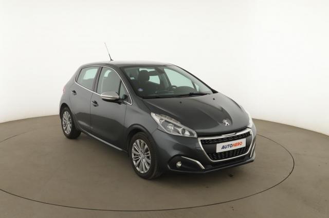 Peugeot 208 image 7
