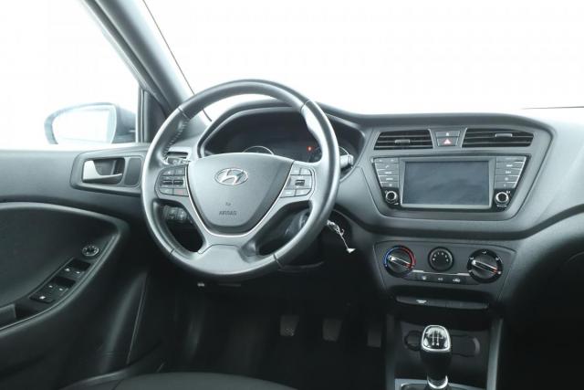 Hyundai I20 image 9