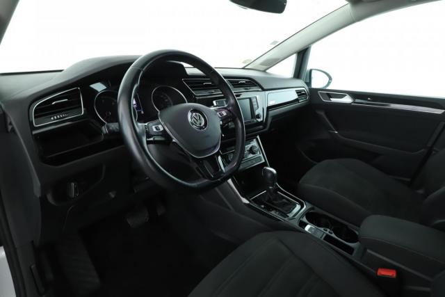 Volkswagen Touran image 2