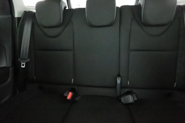 Renault Clio Estate image 1