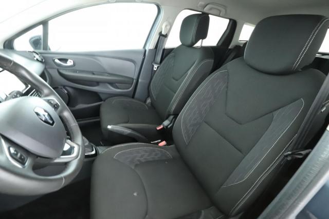 Renault Clio Estate image 2