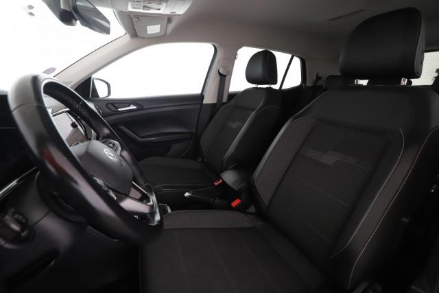Volkswagen T-Cross image 2