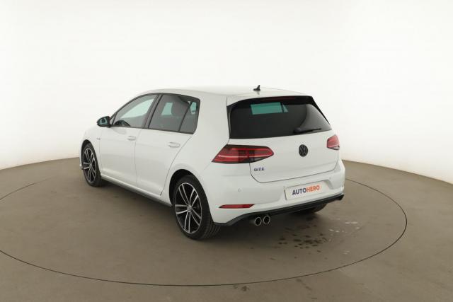 Volkswagen Golf image 5