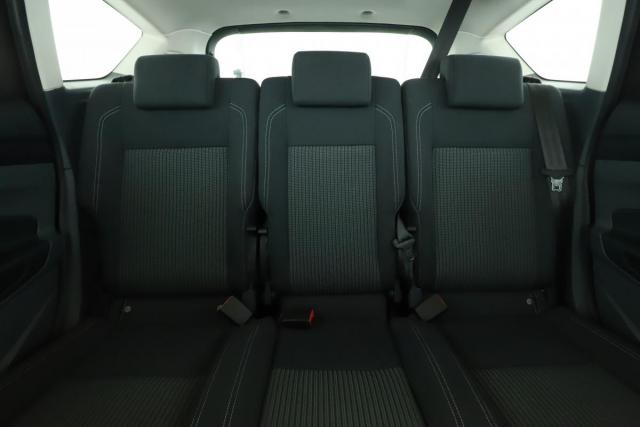 Ford C-Max image 7
