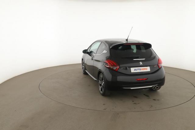 Peugeot 208 image 3