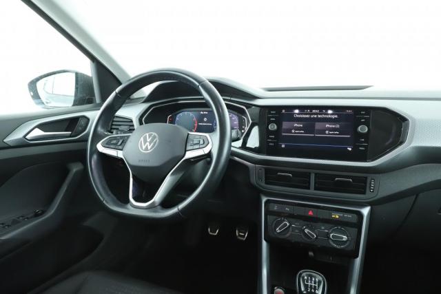 Volkswagen T-Cross image 2