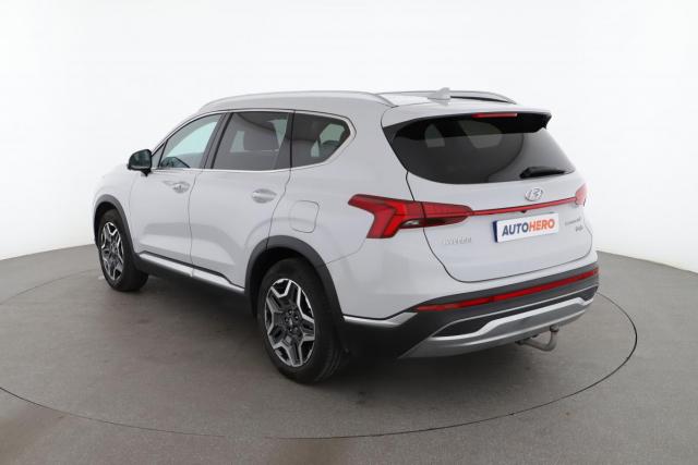 Hyundai Santa Fe image 1