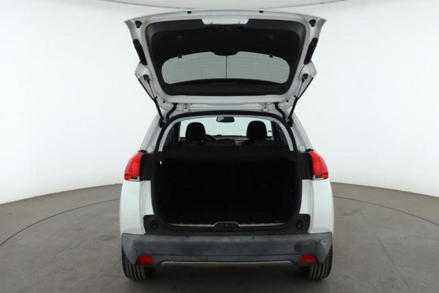 Peugeot 2008 image 1