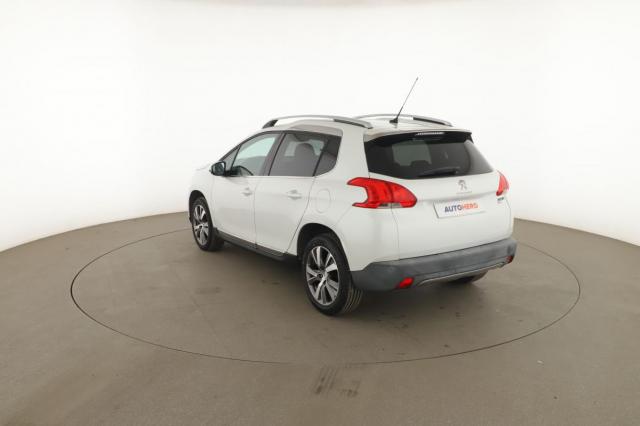 Peugeot 2008 image 8