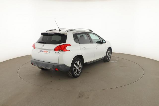 Peugeot 2008 image 9