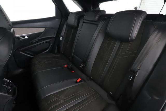 Peugeot 3008 image 2