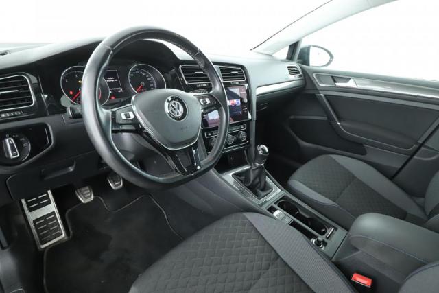 Volkswagen Golf image 7