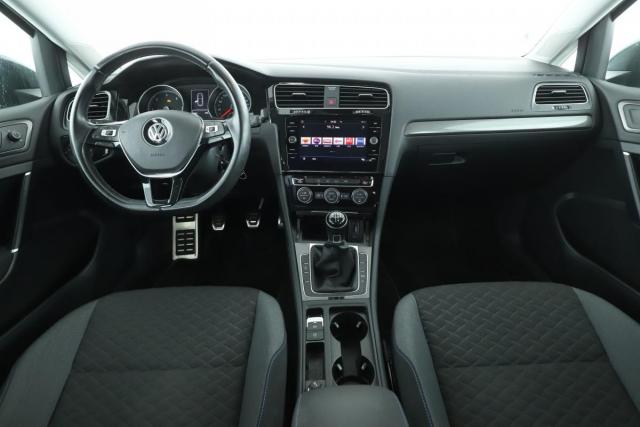Volkswagen Golf image 2