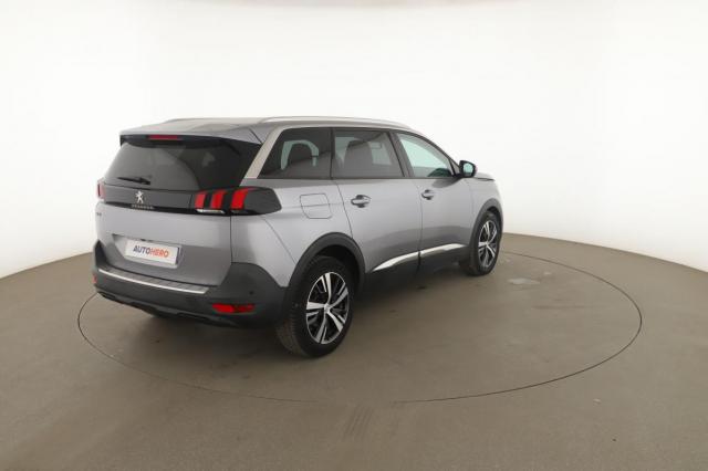Peugeot 5008 image 3
