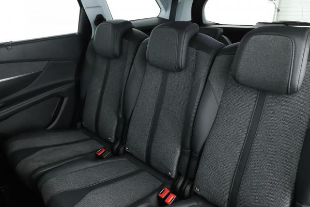 Peugeot 5008 image 9