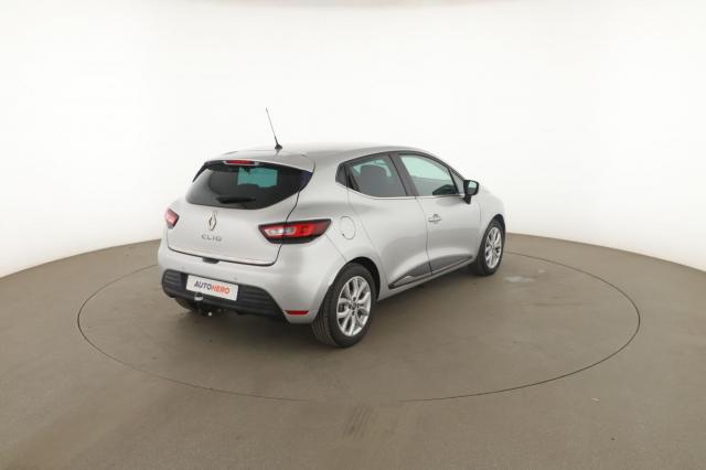 Renault Clio image 8