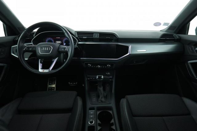 Audi Q3 image 6