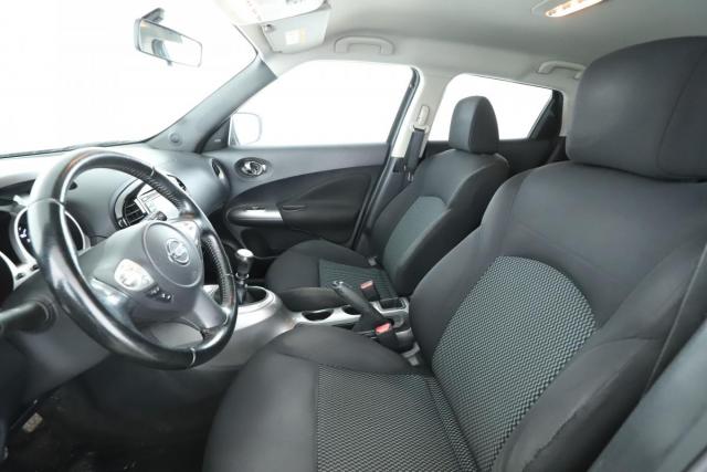 Nissan Juke image 8