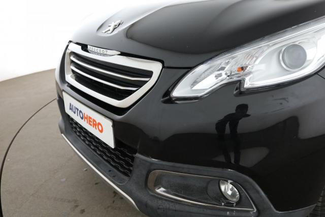Peugeot 2008 image 8