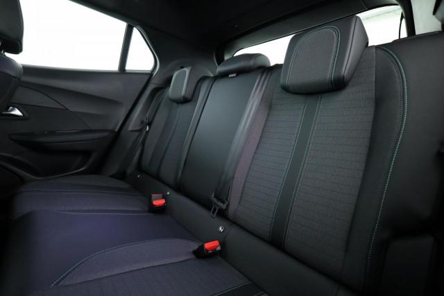 Peugeot 2008 image 9