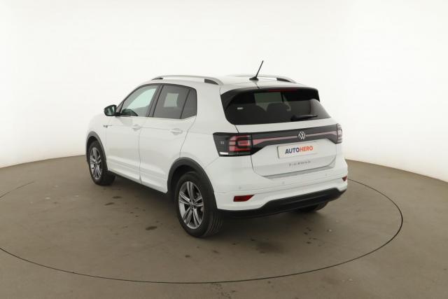 Volkswagen T-Cross image 2