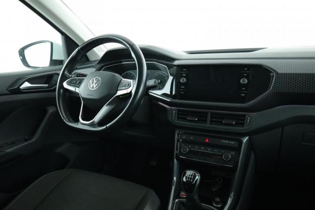 Volkswagen T-Cross image 1
