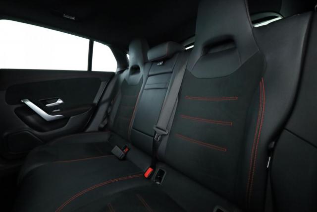 Mercedes Benz Cla Shooting Brake image 6