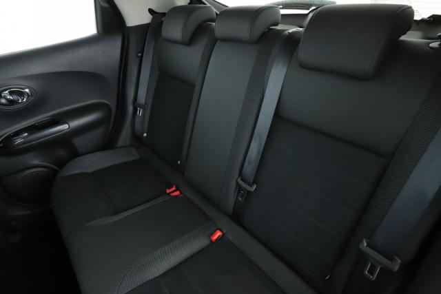 Nissan Juke image 8