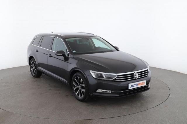 Volkswagen Passat Sw image 2