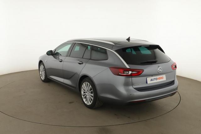 Opel Insignia Sports Tourer image 7