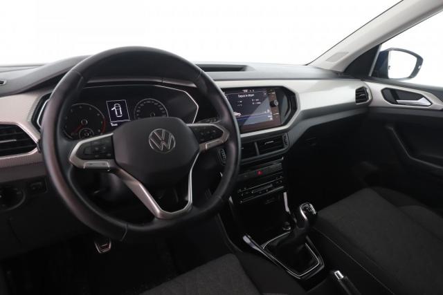 Volkswagen T-Cross image 3