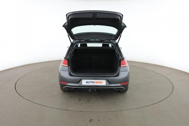 Volkswagen Golf image 5