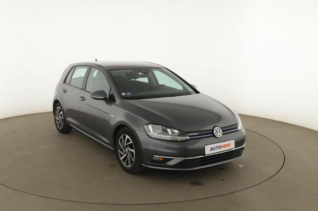 Volkswagen Golf image 9