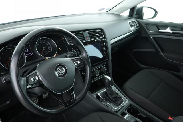 Volkswagen Golf image 3