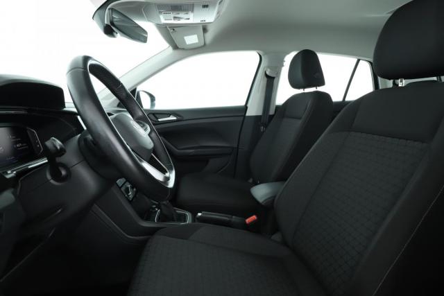 Volkswagen T-Cross image 1