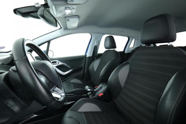 Peugeot 2008 image 8