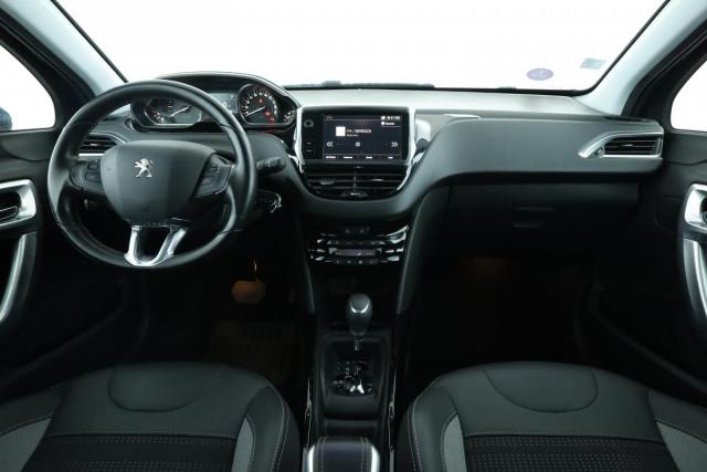 Peugeot 2008 image 4