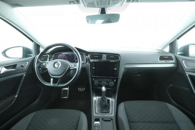 Volkswagen Golf image 3